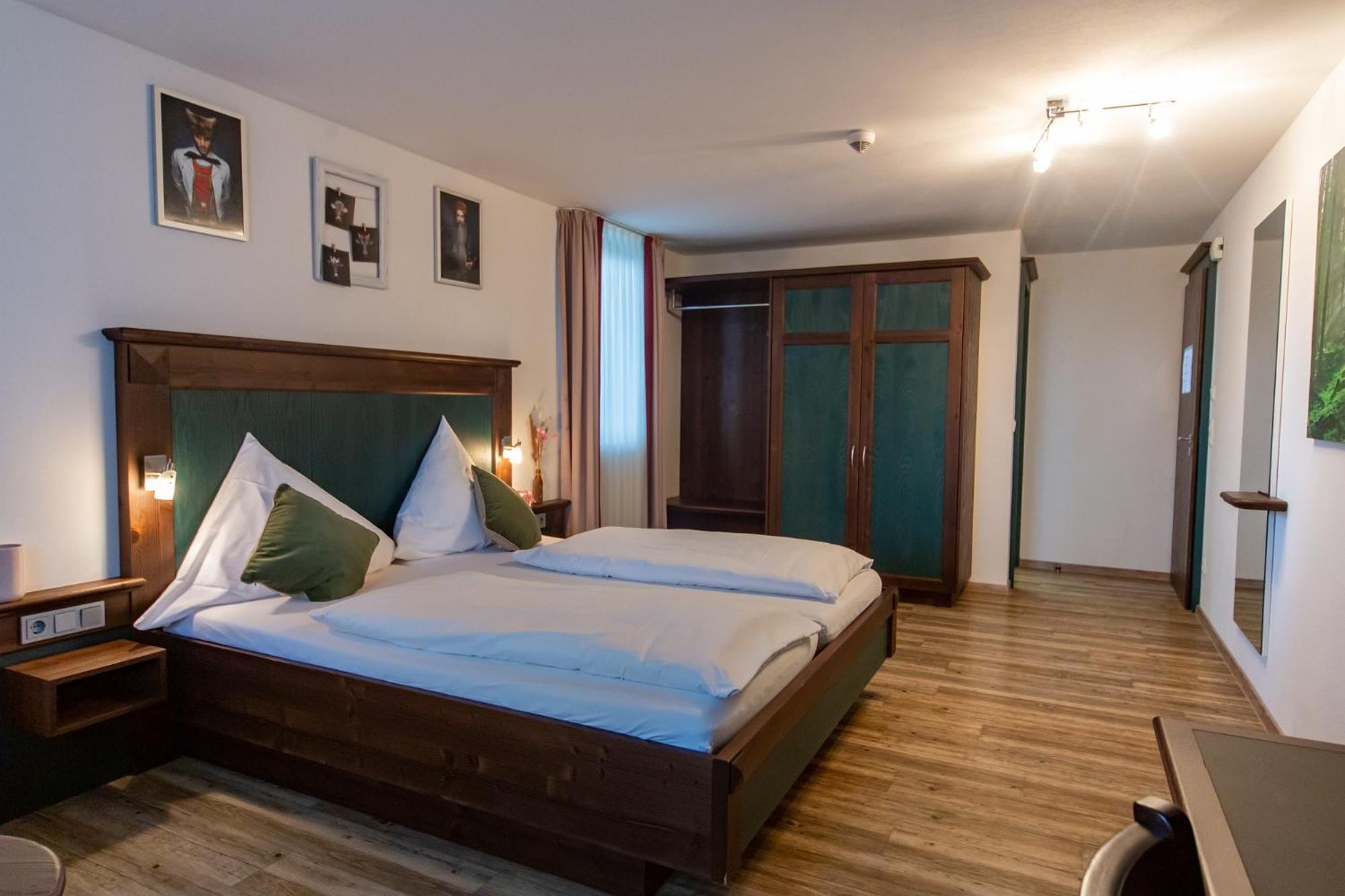 Hotel Restaurant Auerhahn Бад-Вильдбад Экстерьер фото