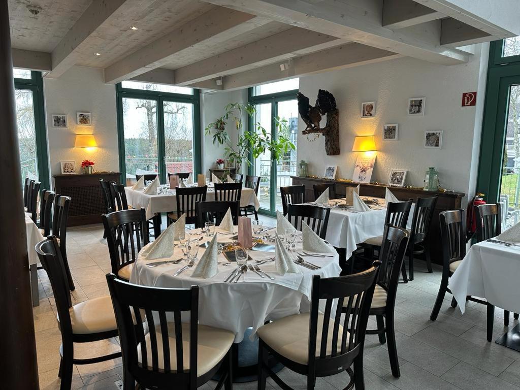 Hotel Restaurant Auerhahn Бад-Вильдбад Экстерьер фото